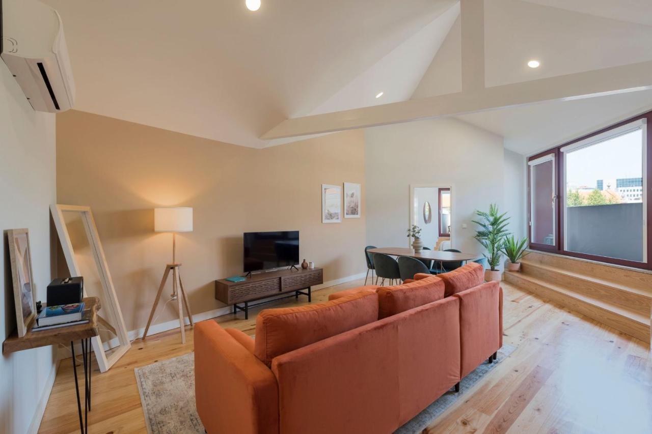 Central Superb Flat W/ Ac & Balcony By Lovelystay Porto Kültér fotó