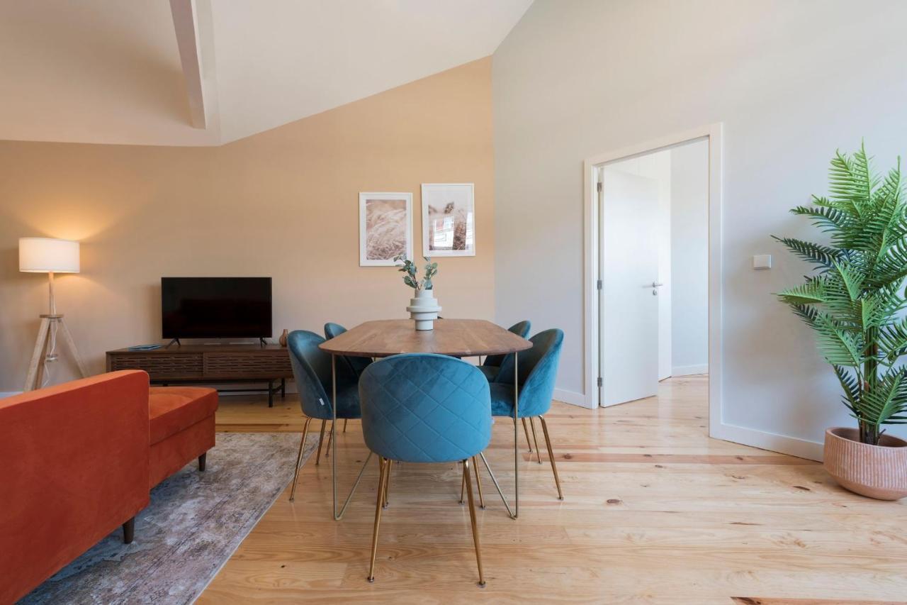 Central Superb Flat W/ Ac & Balcony By Lovelystay Porto Kültér fotó